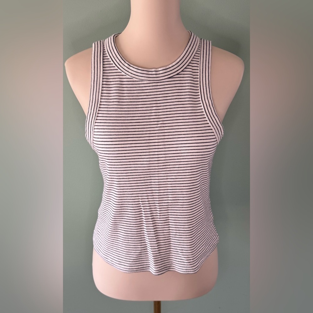 Old Navy Black and White Fitted Sleeveless Tank Top XL